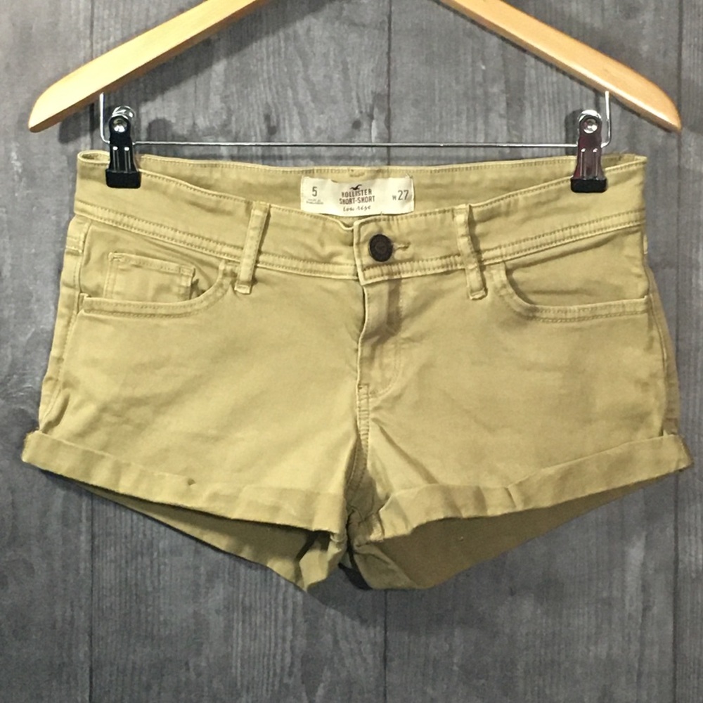 Hollister Low Rise Shorts Size 5 Waist 27